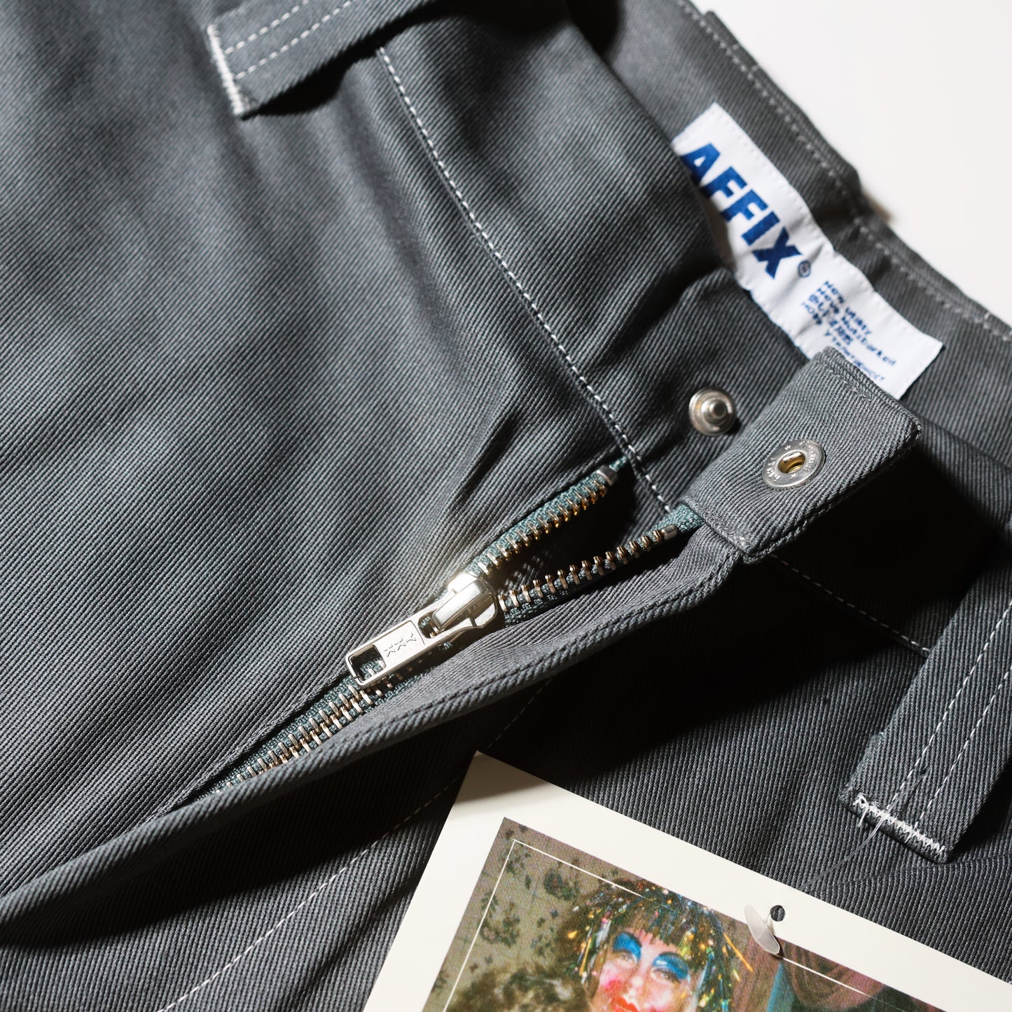 AFFIX TWILL TROUSER GREY