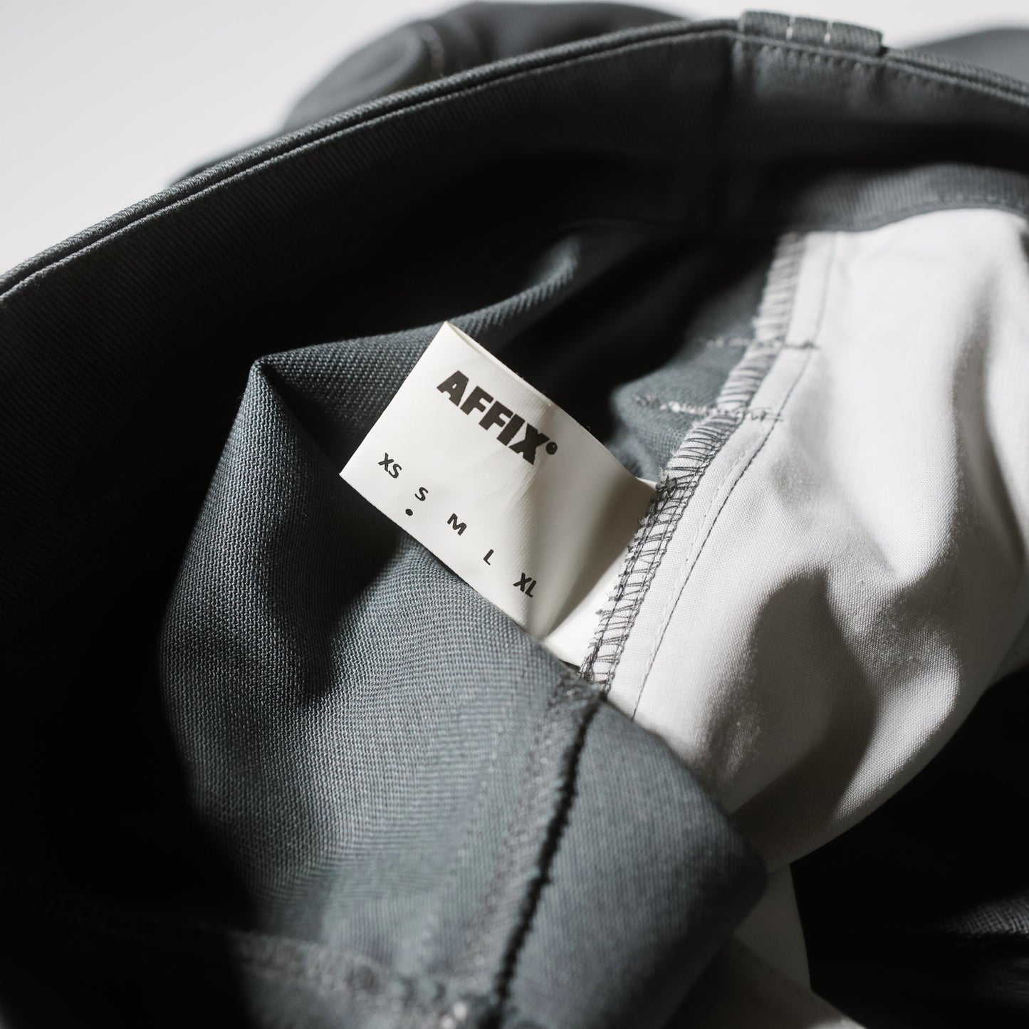 AFFIX TWILL TROUSER GREY
