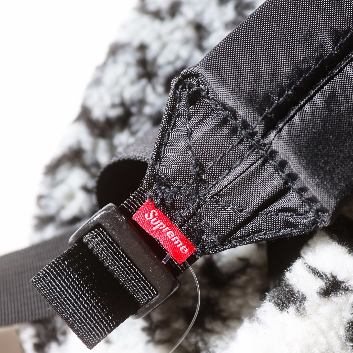 17FW SUPREME LEOPARD FLEECE BACKPACK